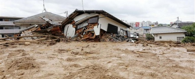 ارتفاع عدد ضحايا الانهيارات الأرضية في هيروشيما إلى 42 قتيلا