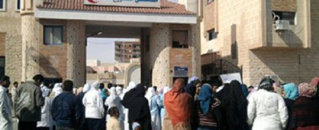 المحافظ يستبعد مدير مستشفى مطروح العام لوجود مخالفات وعدم النظافة