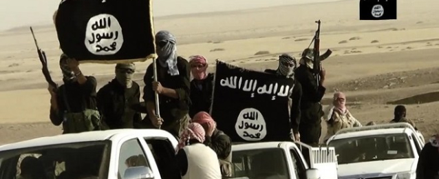 “داعش” ينشر مقطع فيديو لعملية قطع رأس مقاتل من البيشمركة بمسجد بالموصل