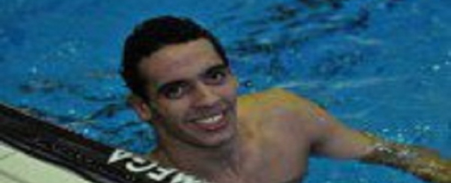 عبد العزيز يهنىء أحمد أكرم على ذهبية أوليمبياد الصين فى سباحة 800 متر حرة