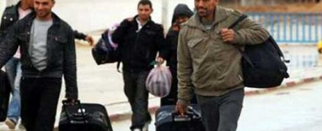 وصول 520 مصريًا من العائدين من ليبيا