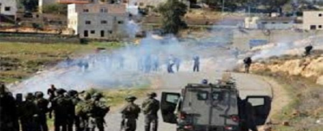 إصابة العشرات بحالات اختناق خلال اقتحام الاحتلال قرية “زبوبا” غرب جنين