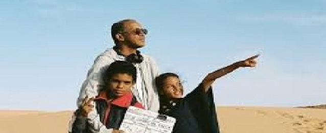 الرئيس الموريتاني يحضر عرض فيلم عن مواجهة الإرهاب