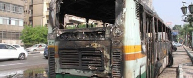 السيطرة على حريق شب في 3 حافلات للنقل العام بامبابة