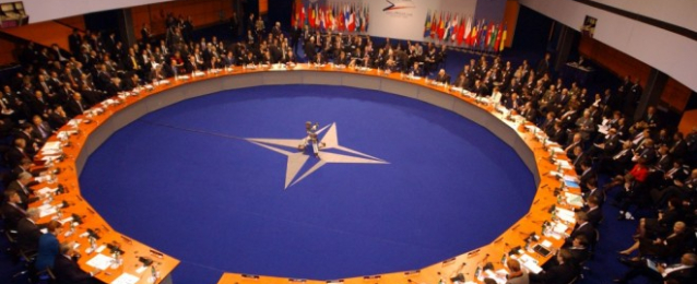 الناتو يعلن عن قوة عسكرية للرد السريع لردع روسيا