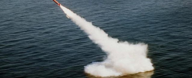 كوريا الشمالية تطور نظام إطلاق عمودي لصواريخ باليستية من الغواصات