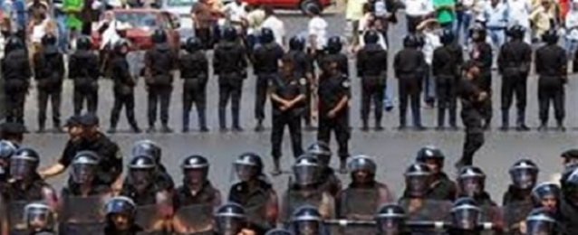 انتشار قوات الشرطة والجيش بميادين السويس ونفق أحمد حمدي