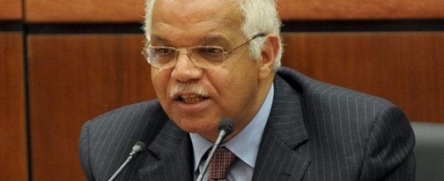 محافظ القاهرة يتسلم 20 اتوبيساً جديداً مجهزاً للمعاقين