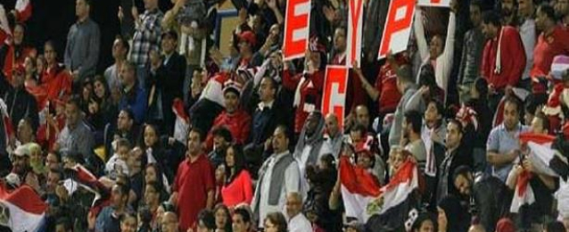 اتحاد الكرة يبحث زيادة أعداد الجماهير في لقاء مصر والسنغال