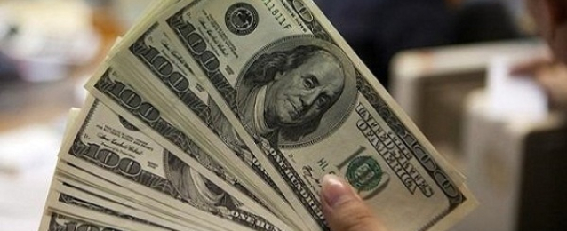 الدولار يتعافى بدعم من صعود عائدات سندات الخزانة