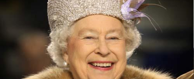 الشرطة البريطانية تحبط محاولة لاغتيال الملكة اليزابيث طعنًا بالسكاكين