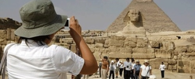 وفد بريطاني يزور القاهرة لتشجيع السياحة والاستثمار