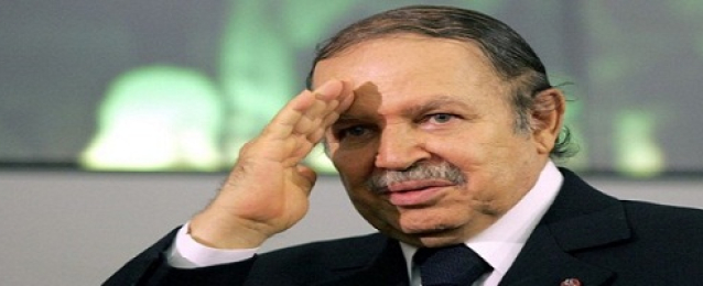 الرئاسة الجزائرية: «بوتفليقة» في مستشفى في باريس لإجراء فحوص طبية