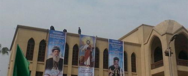 الكاتدرائية المرقسية تستقبل الأنبا متياس بالورود وأعلام مصر وإثيوبيا