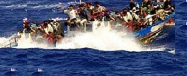 خفر السواحل الإيطالي ينقذ سفينة مهاجرين أخرى هجرها طاقمها