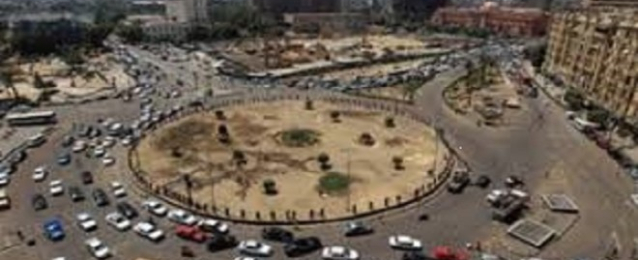 فتح ميدان التحرير أمام حركة السيارات واستمرار تمركز الآليات العسكرية
