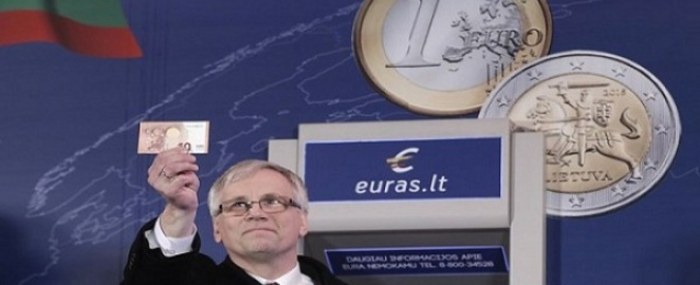ليتوانيا تنضم إلى منطقة اليورو مع تصاعد التوتر مع روسيا