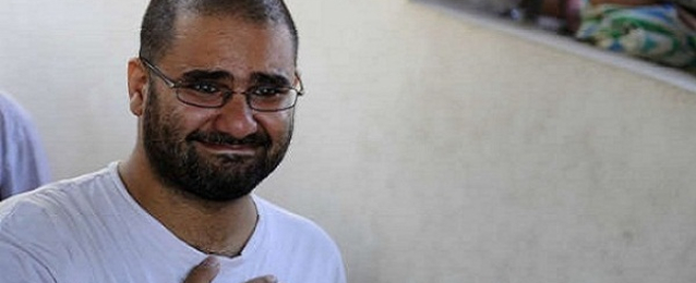 نقل علاء عبدالفتاح لمستشفى سجن طره