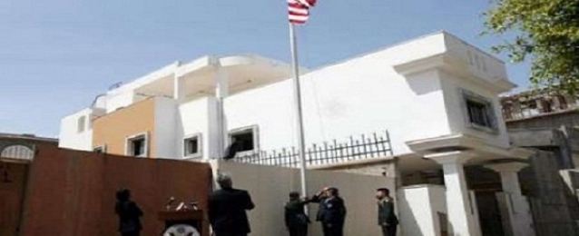 أمريكا تغلق سفارتها في اليمن وتجلي موظفيها