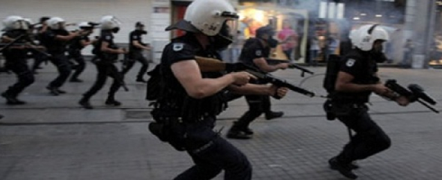 الشرطة التركية تقتل محتجزي القاضي وتعلن إصابته بجروح خطرة
