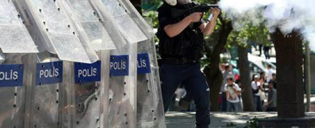 استمرار تصاعد أعمال العنف والاشتباكات في مدن جنوب شرقي تركيا