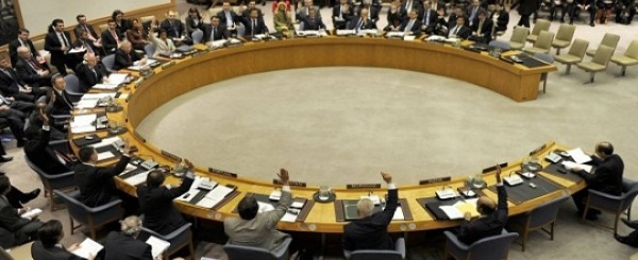 مجلس الأمن يتبنى قرار تشكيل لجنة تتولى التحقيق في الهجمات الكيميائية في سوريا