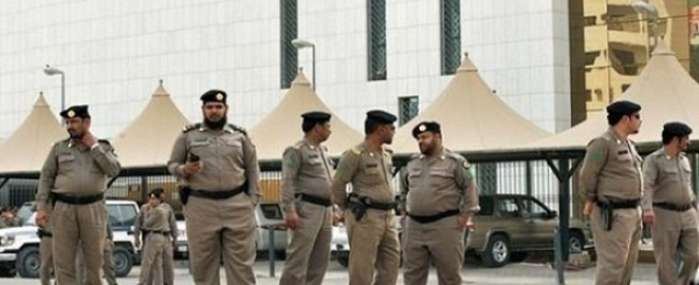 20 قتيلا في انفجار استهدف مسجدا للشيعة بالسعودية