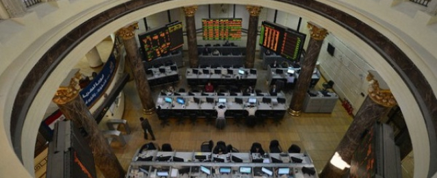 البورصة تنهى تعاملاتها على تراجع جماعى لمبيعات المصريين والعرب