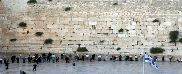 يديعوت أحرنوت: إسرائيل توافق على خطة لتطوير حائط المبكي
