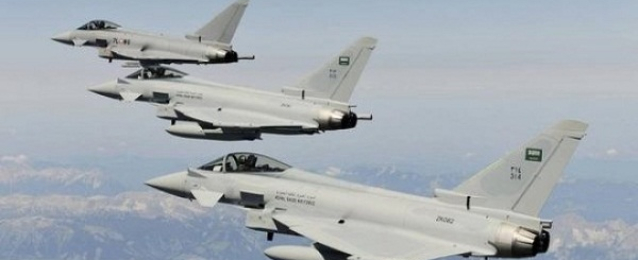 طائرات التحالف تقصف مقر القيادة العامة للقوات المسلحة اليمنية للمرة الأولى