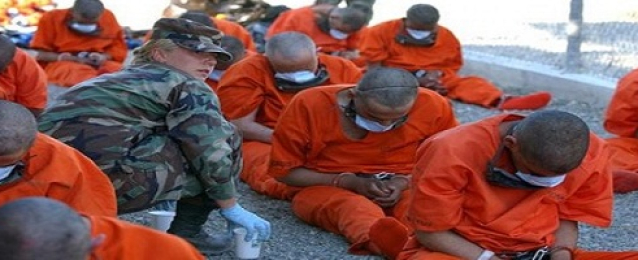 وزير الدفاع الأمريكي يعكف على وضع خطة لإغلاق معتقل جوانتانامو