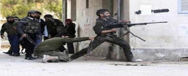 المرصد السوري: اشتباكات عنيفة بين قوات النظام والمعارضة على الحدود اللبنانية