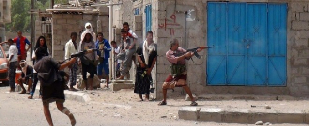 المقاومة الشعبية اليمنية تحاصر الحوثيين بآخر معاقلهم فى عدن