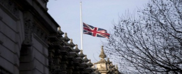 تنكيس الأعلام على رئاسة الوزراء البريطانية وقصر باكنجهام لتكريم قتلى هجوم تونس