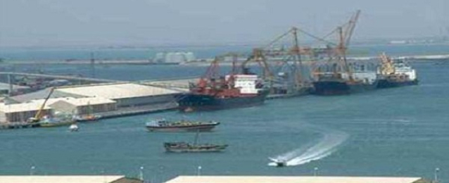 وصول 3500 طن بوتاجاز لموانئ السويس و 1019 طن كيماويات لميناء الادبية