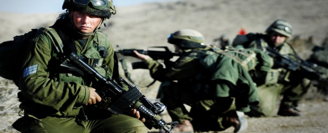 الجيش الإسرائيلي يعتقل 21 فلسطينيا في الضفة