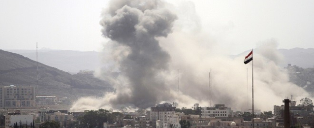 طائرات التحالف العربى تقصف قاعدة الديلمى الجوية ومعسكرين بصنعاء
