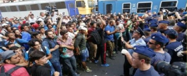 آلاف المهاجرين يتدفقون على ألمانيا بعد الخروج من المجر