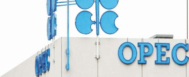 هبوط أسعار النفط بسبب ارتفاع انتاج أوبك