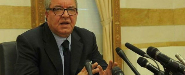 وزير الداخلية اللبناني يتعهد بالتعامل بحسم مع أي محاولات لاقتحام مؤسسات الدولة