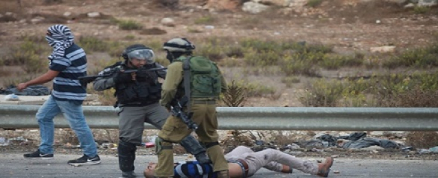 إصابة فلسطيني بجروح بعد طعن جندي إسرائيلي بعسقلان