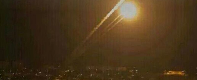 صواريخ كاتيوشا من جنوب لبنان باتجاه اسرائيل… والاخيرة ترد بإطلاق قنابل مضيئة تجاه السواحل اللبنانية وتحليق مكثف لطائراتها الحربية