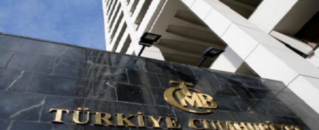 المركزي التركي يبقي أسعار الفائدة دون تغيير في خطوة مفاجئة