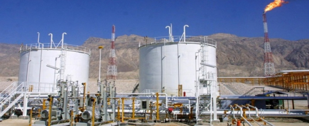 شركة البترول الكويتية العالمية : أسعار النفط قد تصل إلى 50 دولارا للبرميل بمنتصف العام المقبل