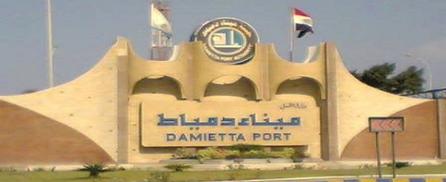 فتح ميناء دمياط و بوغاز الصيد للملاحة بعد تحسن الطقس