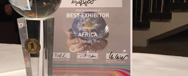 بالصور.. الجناح المصرى فى بورصة برلين يحصد جائزة “أفضل تصميم” بأفريقيا
