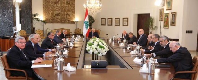 بدء الحوار الوطني اللبناني وبري يستعد لطرح مبادرة لحل الأزمة بالبلاد