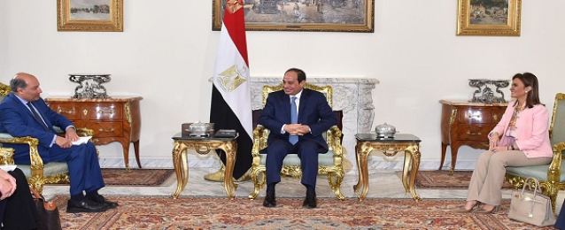 الرئيس يعرب عن تقدير مصر لمساهمة البنك الأوروبي في تمويل العديد من المشروعات التنموية
