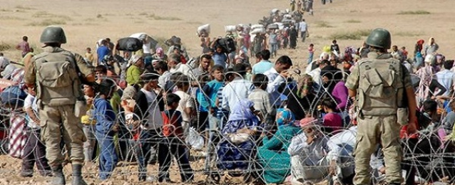 مفوضية اللاجئين: آلاف العراقيين يفرون من الموصل إلى الحدود السورية