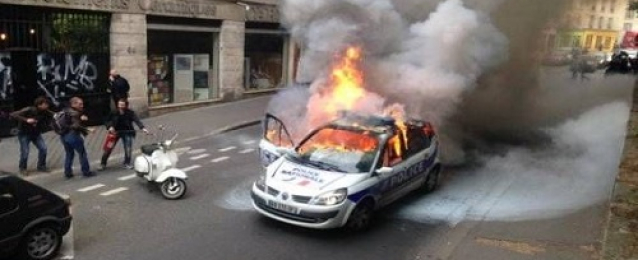 إحراق 3 سيارات في باريس بعد تظاهرة مناهضة للحكومة